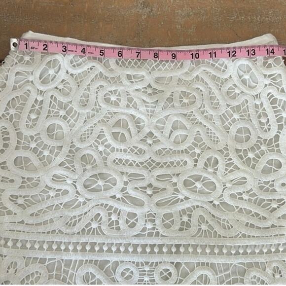 Club Monaco NEW Club Monaco White Lace Mini Skirt - Picture 4 of 7